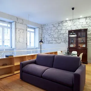 https://apa-d-loft-guesthouse-jardim-das-maes-charming.hotelscoimbra.com