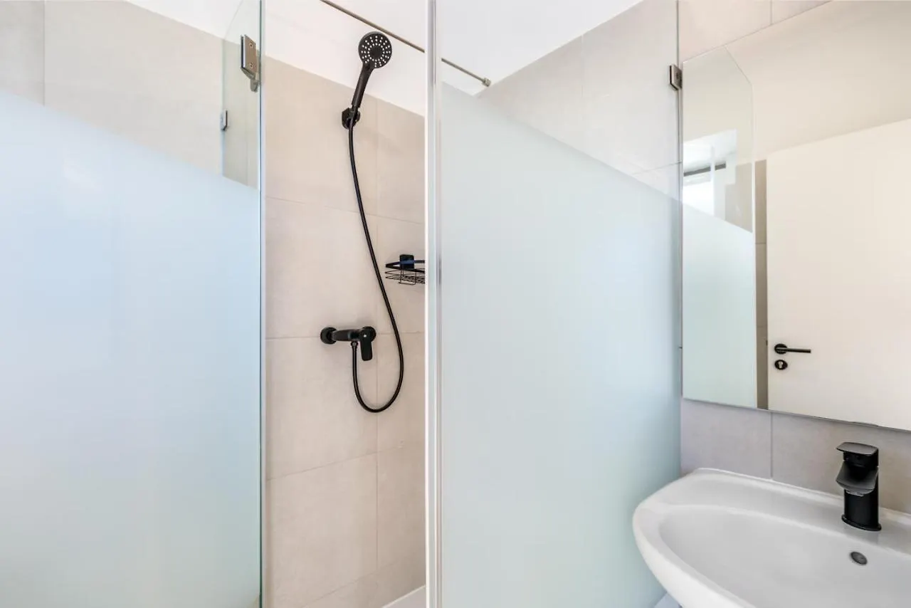 Guest Inn 3 Boutique Guest House Lisboa 0*,  Portekiz